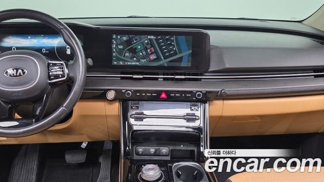 Kia Carnival 2021 — Фото 18/20