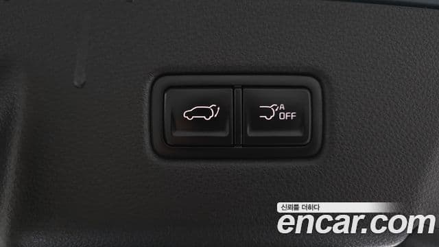 Kia Carnival 2021 — Фото 19/20