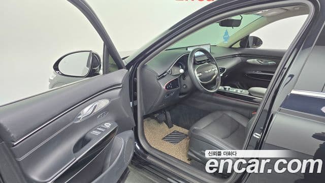 Genesis GV70 2021 — Şəkil 10/20