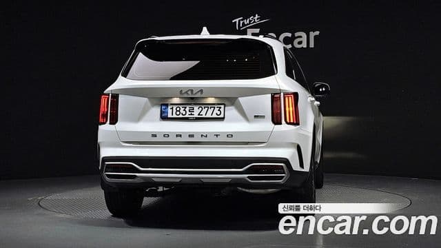 Kia Sorento 2022 — ფოტო 4/20
