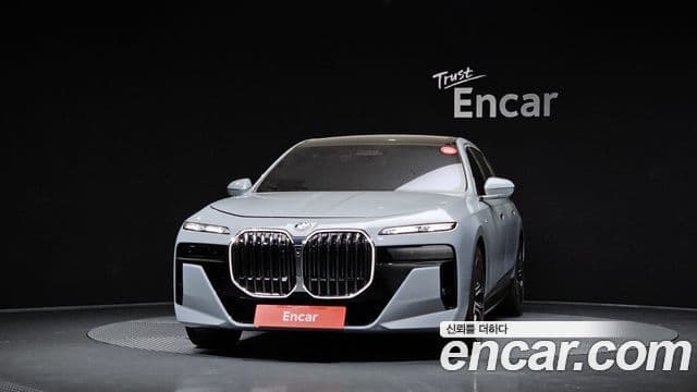 BMW 7 Series 2025 — Photo 31/31