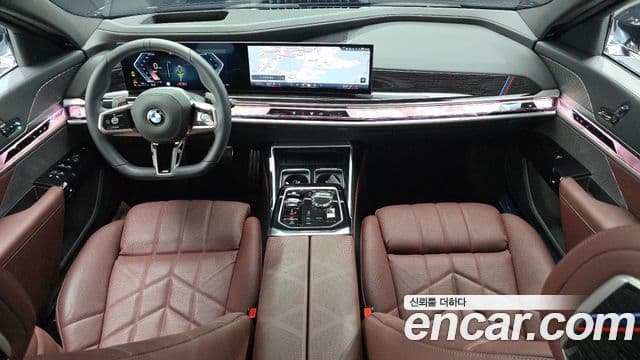 BMW 7 Series 2025 — Photo 13/31