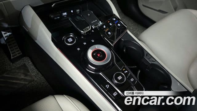 Kia Sportage 2022 — фото 9 из 20