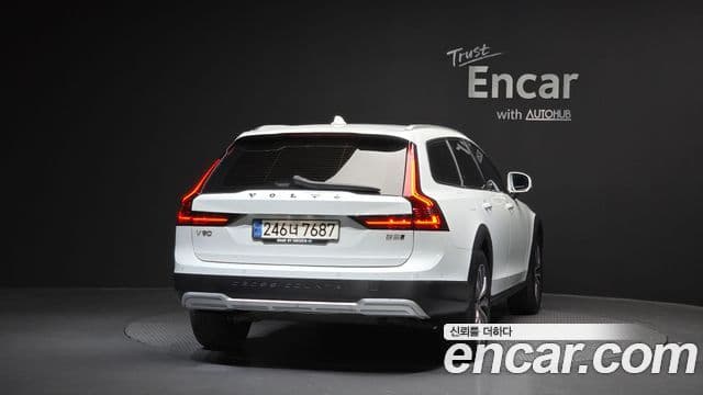 Volvo V90 Cross Country 2021 — Şəkil 3/20