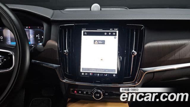 Volvo S90 2022 — ფოტო 14/20