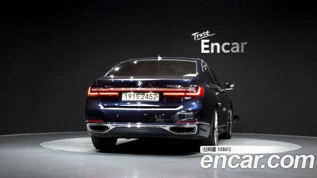 BMW 7 Series 2019 — ფოტო 4/20
