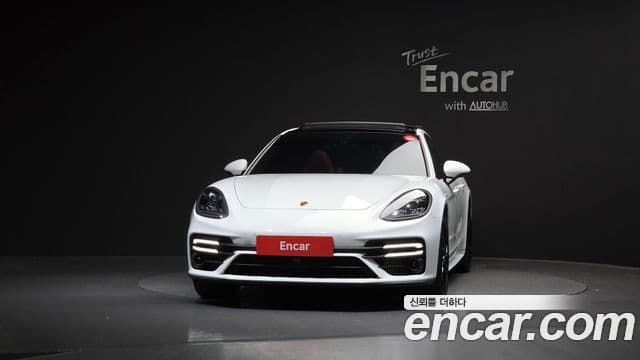 Porsche Panamera 2021 — ფოტო 3/20