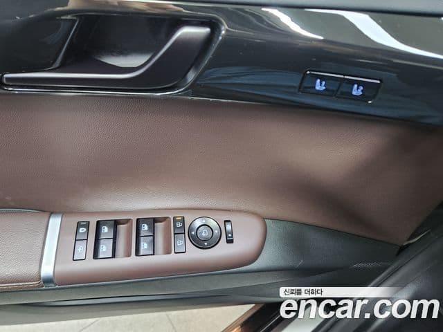 Hyundai Grandeur 2022 — ფოტო 3/20