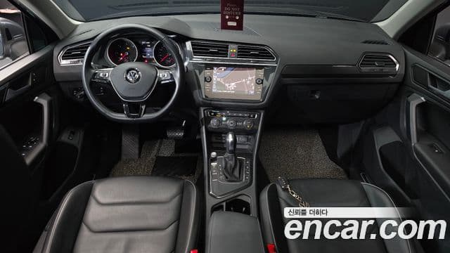 Volkswagen Tiguan 2020 — фото 7 из 20