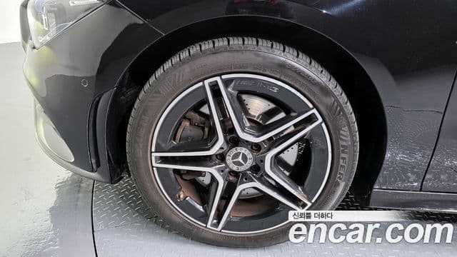 Mercedes-Benz CLA-Class 2020 — Фото 5/20