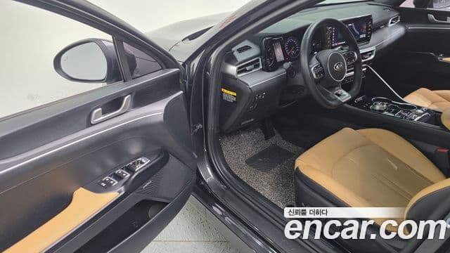 Kia K5 2020 — фото 11 из 20