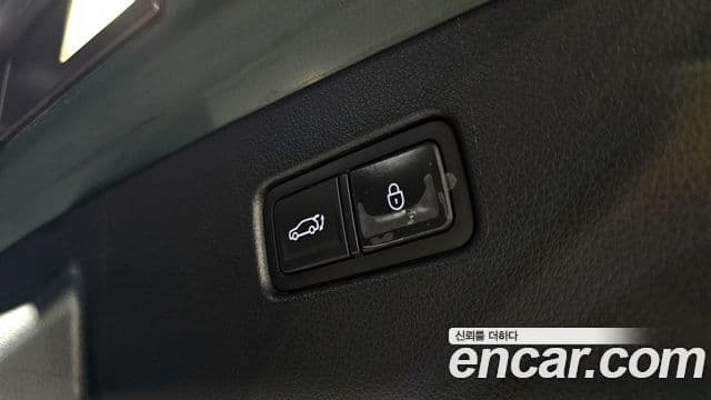 Genesis GV70 2023 — Şəkil 19/20