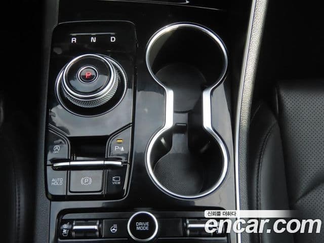 Kia K5 2022 — Şəkil 8/20