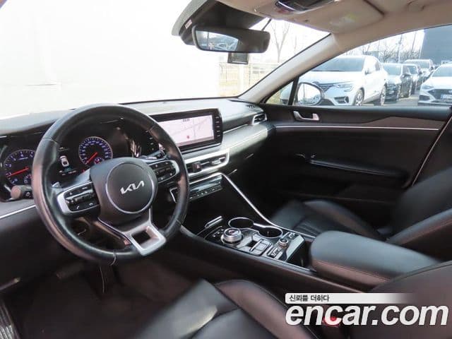 Kia K5 2022 — Şəkil 16/20
