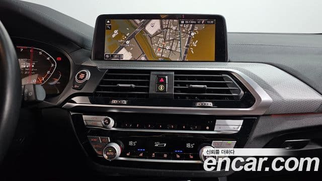 BMW X3 2021 — ფოტო 14/20