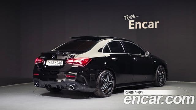 Mercedes-Benz A-Class 2020 — фото 2 из 20