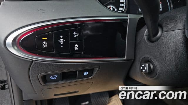 Genesis GV70 2021 — Şəkil 13/20