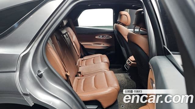 Genesis GV70 2021 — фото 11 из 20