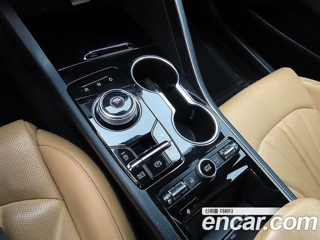 Kia K5 2021 — фото 11 из 20