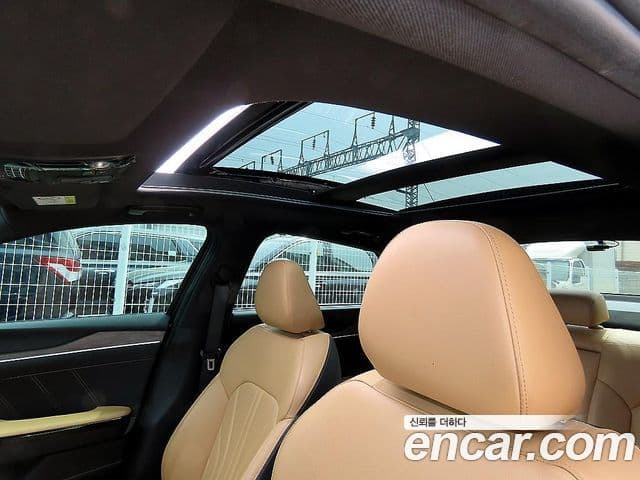 Kia K5 2021 — фото 16 из 20