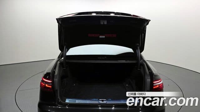 Audi A8 2021 — Şəkil 20/20