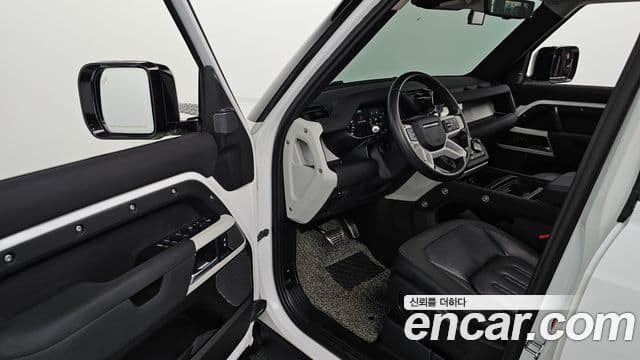 Land Rover Defender 2020 — фото 10 из 20