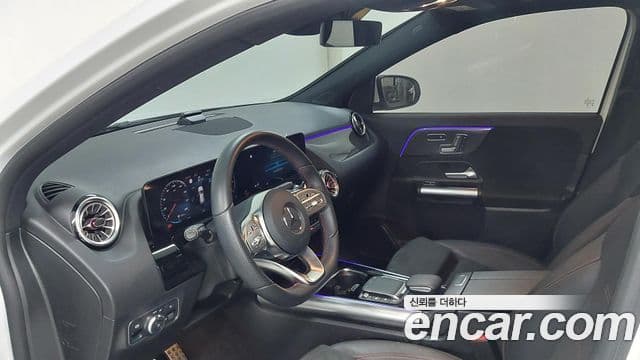 Mercedes-Benz GLA-Class 2023 — ფოტო 12/20