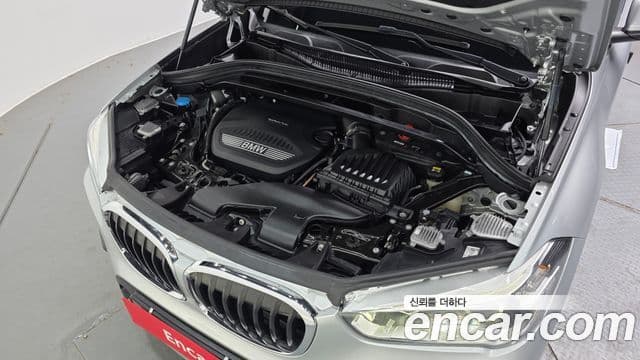 BMW X1 2018 — Photo 9/32
