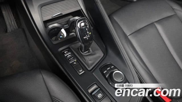 BMW X1 2018 — Photo 4/32