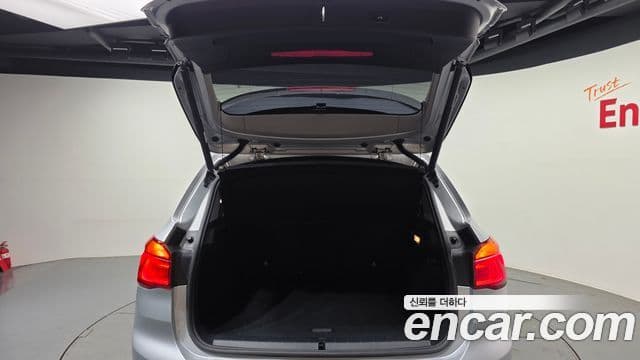 BMW X1 2018 — Photo 11/32