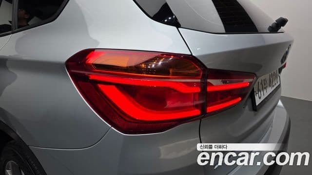 BMW X1 2018 — Photo 6/32
