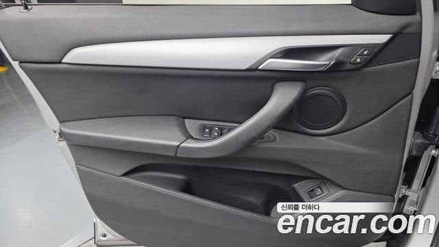 BMW X1 2018 — Photo 26/32