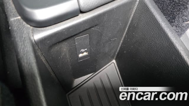 BMW X1 2018 — Photo 16/32