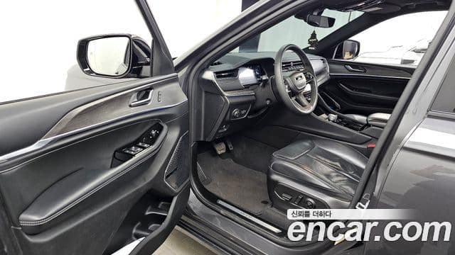 Jeep Grand Cherokee 2022 — Şəkil 10/20