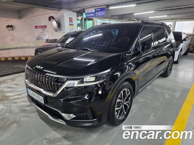 Kia Carnival 2023 — ფოტო 1/20