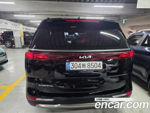 Kia Carnival 2023 — фото 20 из 20