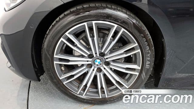 BMW 3 Series 2020 — фото 5 из 20