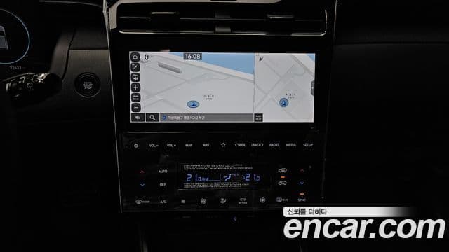 Hyundai Tucson Hybrid 2023 — Photo 19/20