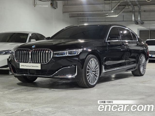 BMW 7 Series 2021 — ფოტო 9/20