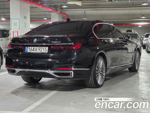 BMW 7 Series 2021 — ფოტო 1/20