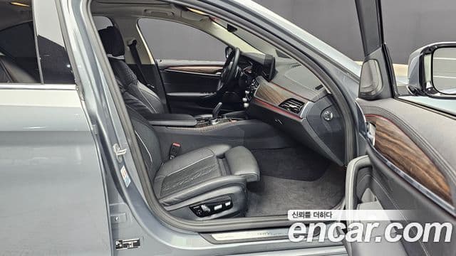 BMW 5 Series 2022 — ფოტო 11/20
