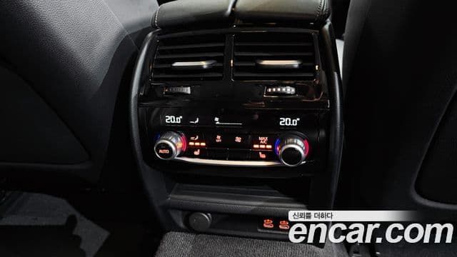 BMW 5 Series 2022 — ფოტო 18/20