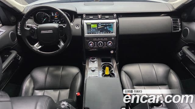 Land Rover Discovery 5 2019 — ფოტო 7/20