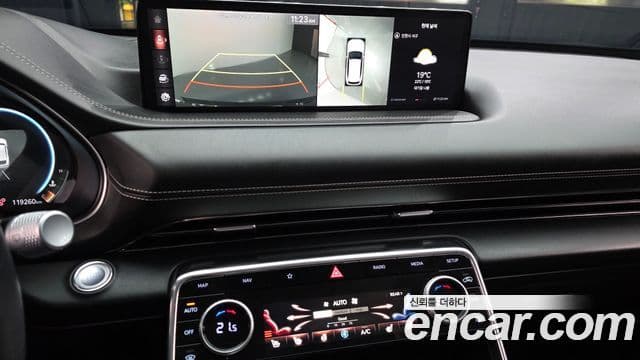 Genesis GV80 2020 — ფოტო 15/20