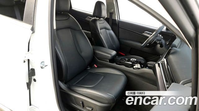 Kia Sportage 2023 — фото 12 из 20
