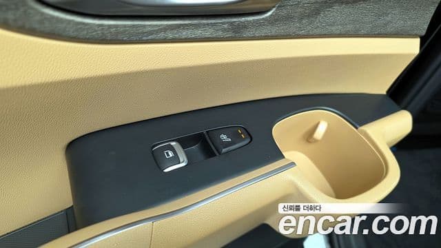 Kia Sorento 2022 — ფოტო 19/20