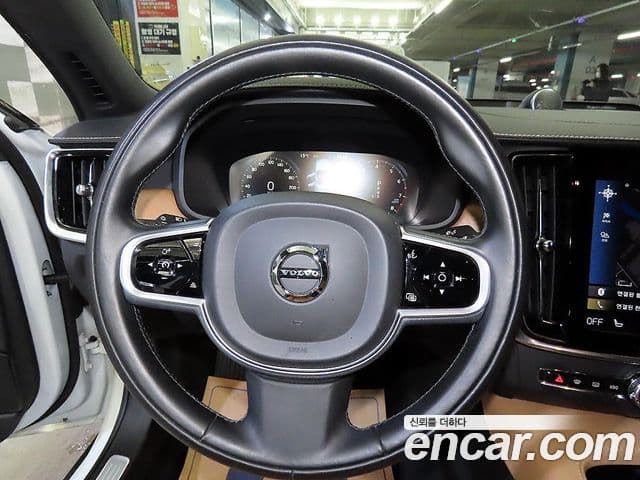 Volvo S90 2018 — фото 12 из 19