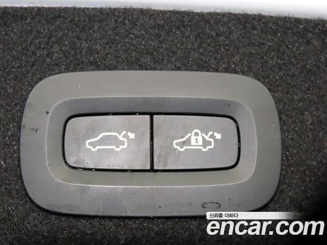 Volvo S90 2018 — фото 18 из 19
