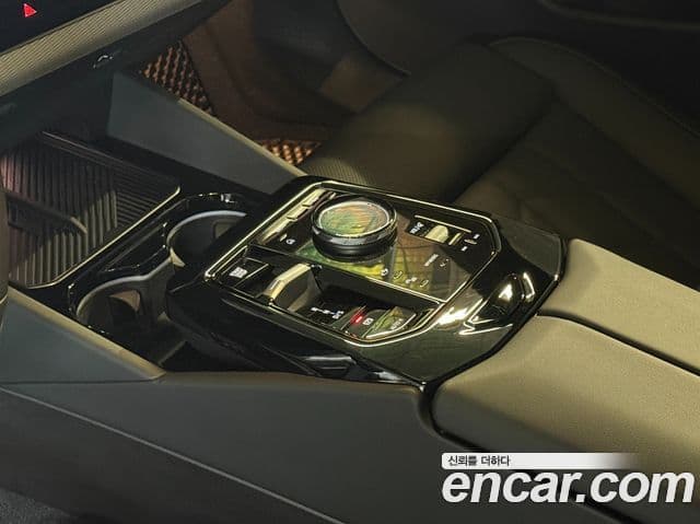 BMW 5 Series 2024 — фото 7 из 20