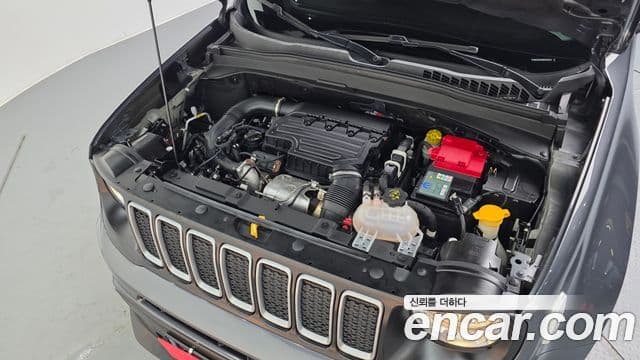 Jeep Renegade 2022 — фото 5 из 20